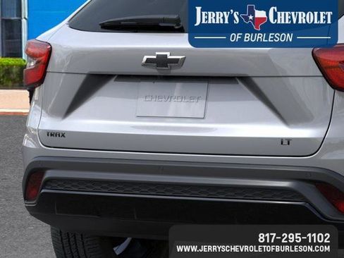 New 2026 Chevrolet Trax LT w/ Driver Confidence Package FWD image 16