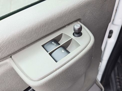 Used 2021 GMC Savana 2500 w/ Driver Convenience Package image 30