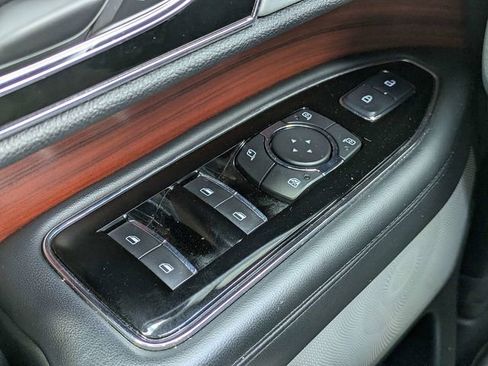 Used 2021 Lincoln Navigator Reserve AWD/4WD image 25