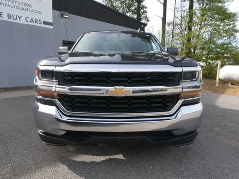 Used 2019 Chevrolet Silverado 1500 LT image 2