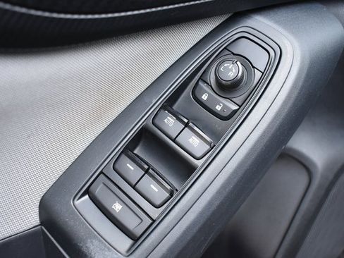 Used 2019 Subaru Crosstrek 2.0i image 15