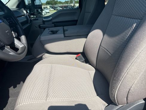 Used 2022 Ford F250 XLT w/ XLT Premium Package image 11