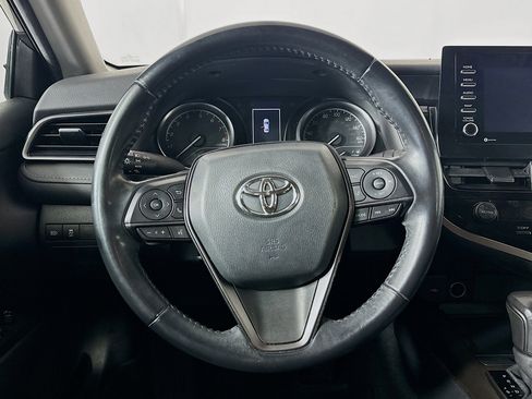Used 2021 Toyota Camry SE FWD image 18