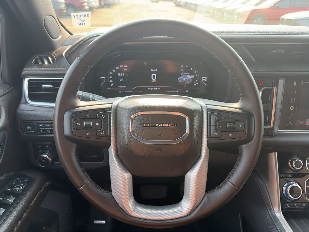 Used 2023 GMC Yukon Denali AWD/4WD image 24