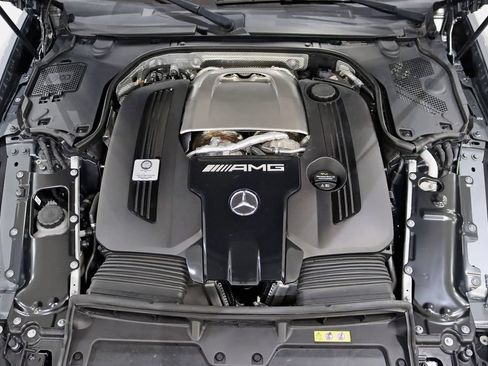 Used 2023 Mercedes-Benz SL 63 AMG 4MATIC image 40