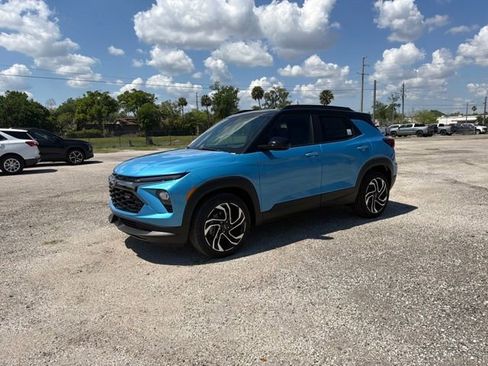 New 2026 Chevrolet TrailBlazer RS w/ Driver Confidence Package FWD image 2