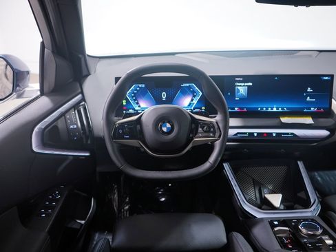 Used 2025 BMW X3 xDrive30i image 11