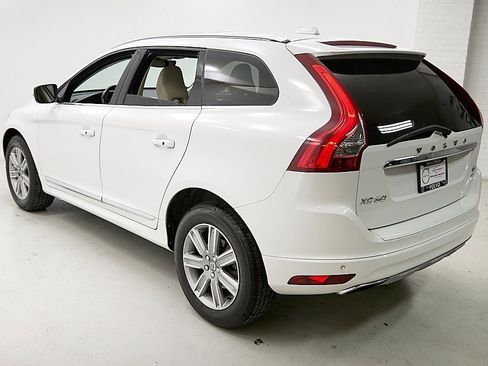Used 2017 Volvo XC60 T5 Inscription w/ Preferred Option Package image 7