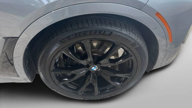 Used 2024 BMW X7 M60i w/ Executive Package AWD/4WD image 5