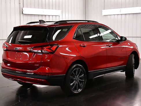 Used 2024 Chevrolet Equinox RS AWD/4WD image 7