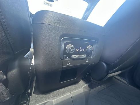 Used 2023 Chevrolet Tahoe LT w/ LT Signature Package AWD/4WD image 25