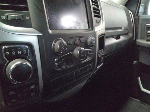 Used 2019 RAM 1500 Big Horn image 31
