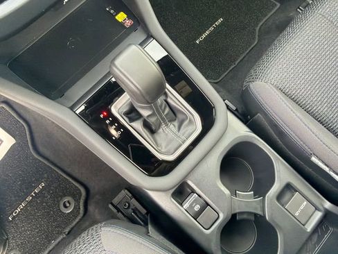 Certified 2025 Subaru Forester Premium image 35