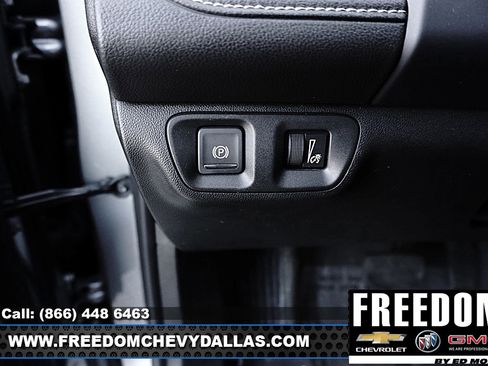 Used 2023 GMC Acadia SLE image 20