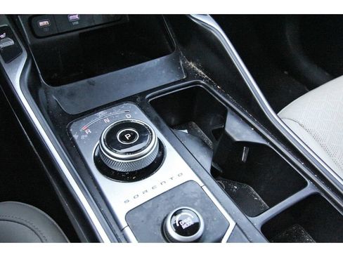 Used 2023 Kia Sorento EX FWD image 26