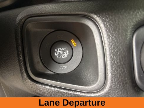 Used 2025 Jeep Wrangler Willys image 16