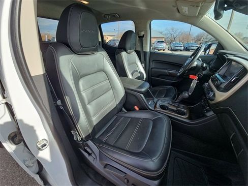 Used 2018 GMC Canyon Denali image 16