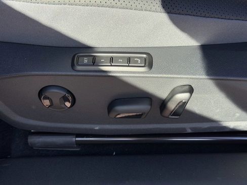 New 2025 Volkswagen ID.4 Pro S image 24