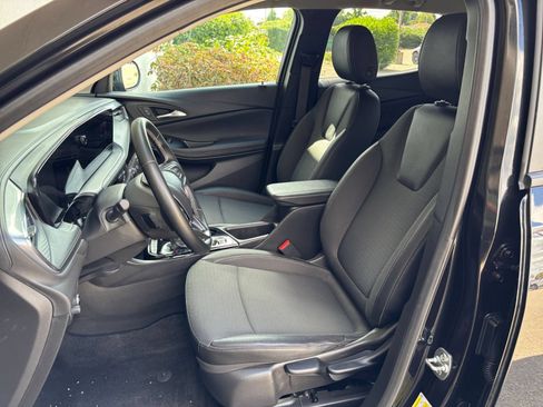 Used 2025 Buick Encore GX Preferred FWD image 31