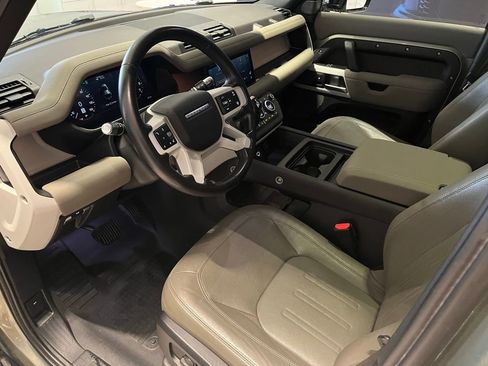 Certified 2022 Land Rover Defender 110 SE AWD/4WD image 22