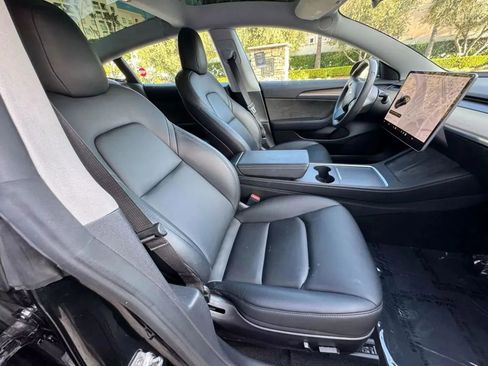 Used 2023 Tesla Model 3 Standard Range image 13