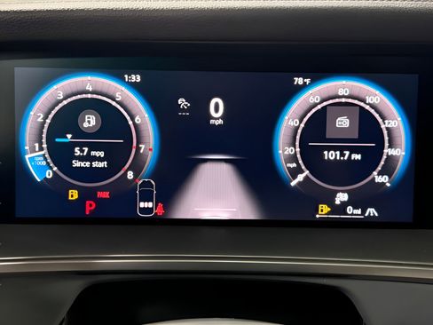 New 2025 Volkswagen Tiguan SE R-Line image 15