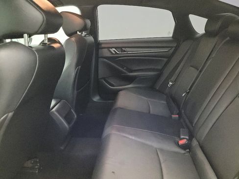 Used 2019 Honda Accord Sport image 18
