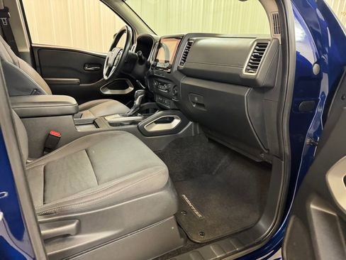 Used 2022 Nissan Frontier SV image 25