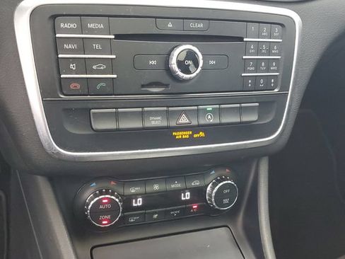 Used 2016 Mercedes-Benz CLA 250 image 28