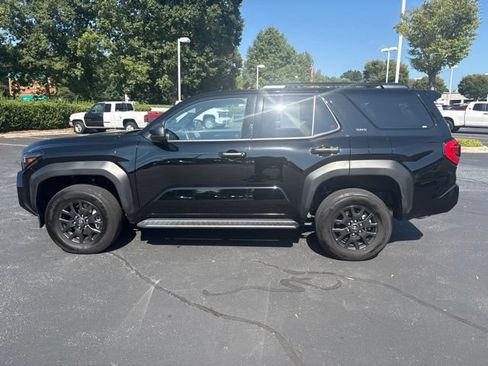 Used 2026 Toyota 4Runner SR5 AWD/4WD image 10