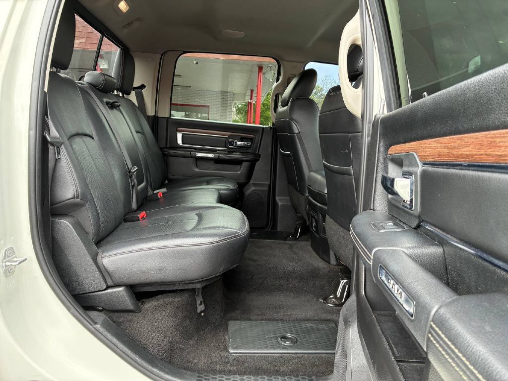 Used 2018 RAM 2500 Laramie w/ Convenience Group AWD/4WD image 13