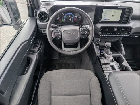 Used 2025 Toyota Land Cruiser 1958 image 8