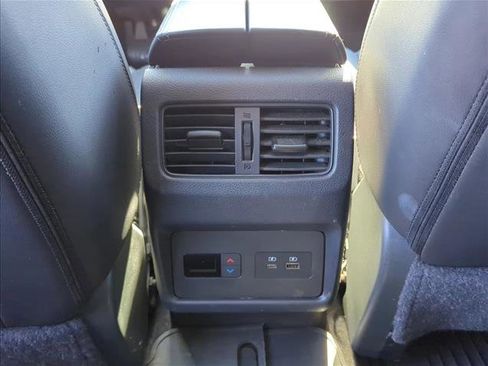 Certified 2023 Nissan Rogue SL w/ SL Premium Package image 18