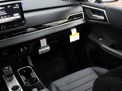 New 2026 Mitsubishi Outlander SE image 22