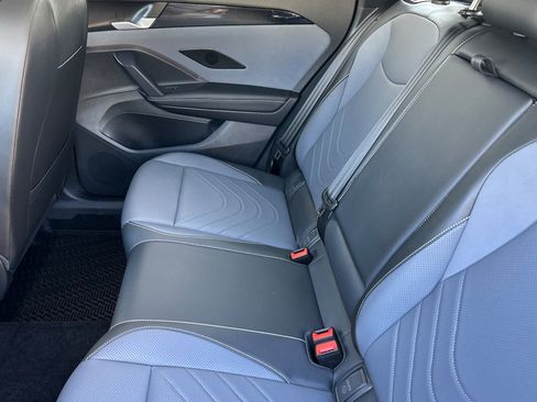 New 2026 Volkswagen Tiguan SE R-Line FWD image 10