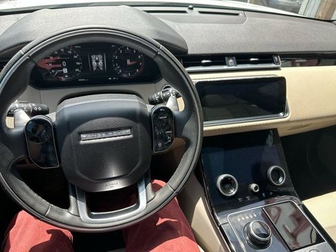 Used 2018 Land Rover Range Rover Velar R-Dynamic SE AWD/4WD image 18