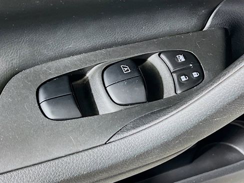 Used 2017 Nissan Altima 2.5 S w/ Interior Lighting Package image 17