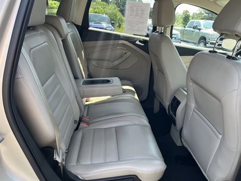 Used 2017 Ford Escape SE w/ SE Leather Comfort Package AWD/4WD image 34