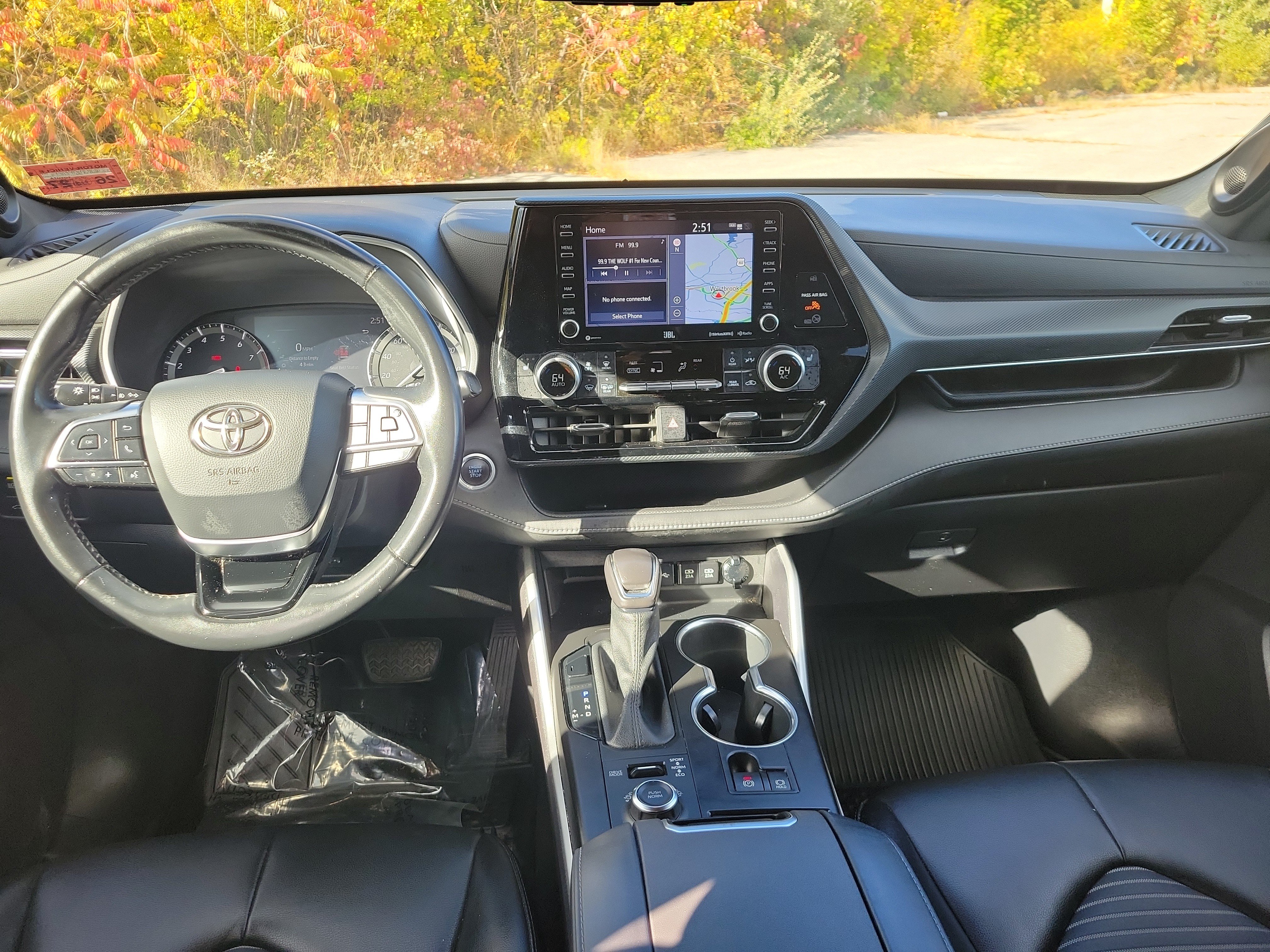 Used 2021 Toyota Highlander XSE AWD/4WD image 19