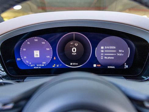 Certified 2025 Porsche Macan 4 Electric image 32