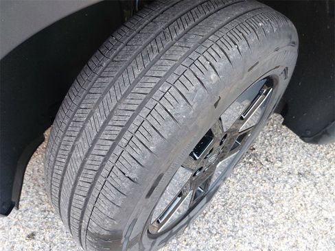 Used 2025 Hyundai Santa Fe SEL image 32