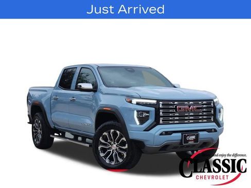 Used 2025 GMC Canyon Denali AWD/4WD image 1