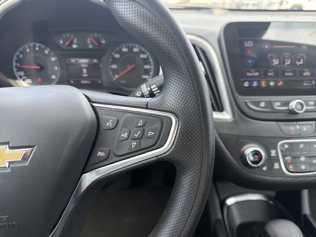 Used 2024 Chevrolet Malibu LT FWD image 29