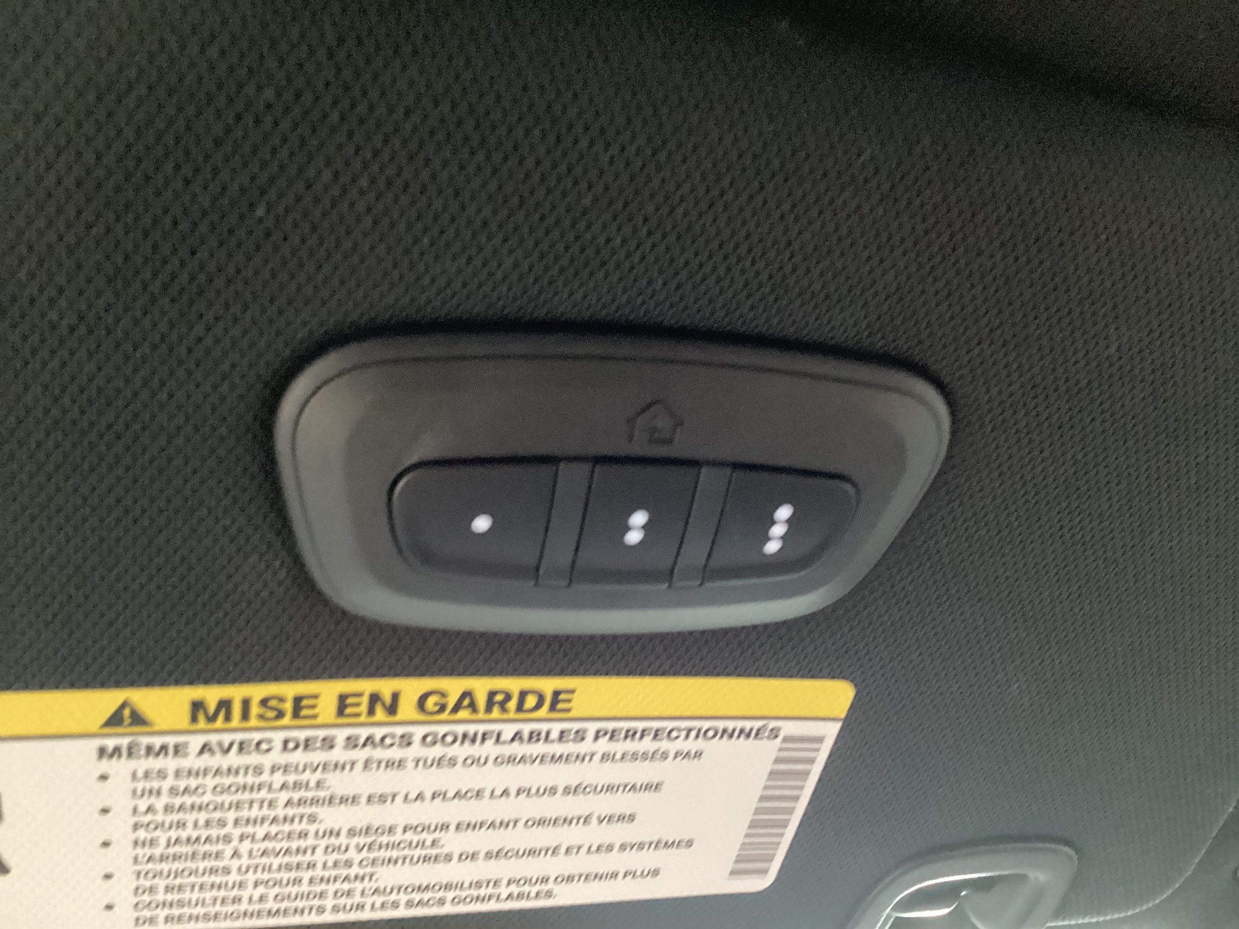 Used 2026 Chrysler Pacifica Select FWD image 19