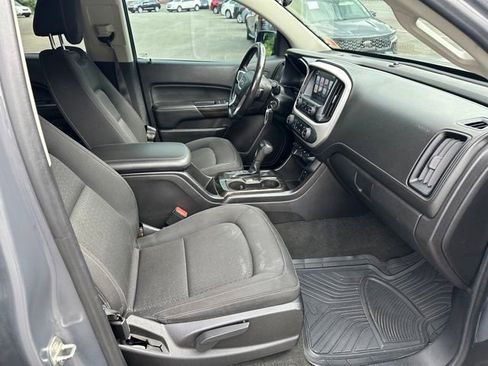 Used 2017 GMC Canyon SLE AWD/4WD image 12