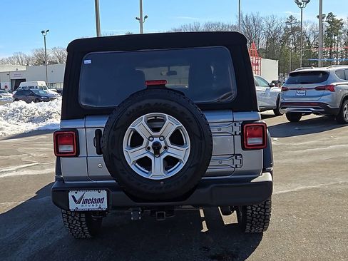 Used 2019 Jeep Wrangler Unlimited Sport S image 7