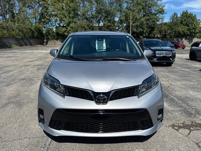 Used 2018 Toyota Sienna SE FWD image 8