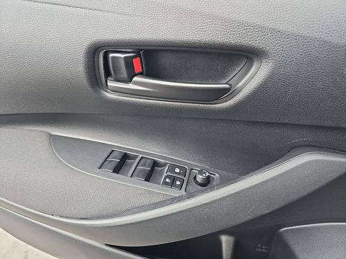 Used 2024 Toyota Corolla LE FWD image 35
