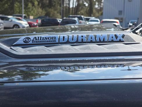 Used 2021 Chevrolet Silverado 3500 LTZ w/ LTZ Premium Package image 11