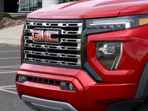 New 2026 GMC Canyon Denali AWD/4WD image 13